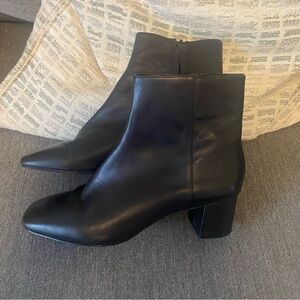 Oak + Fort Size 8 Black Leather Ankle Boot Block 2" Heel Square Toe Side Zip
